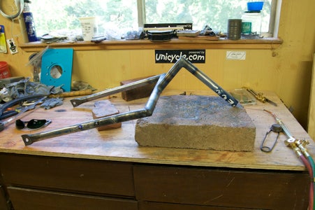 Weld on a Horizontal Post