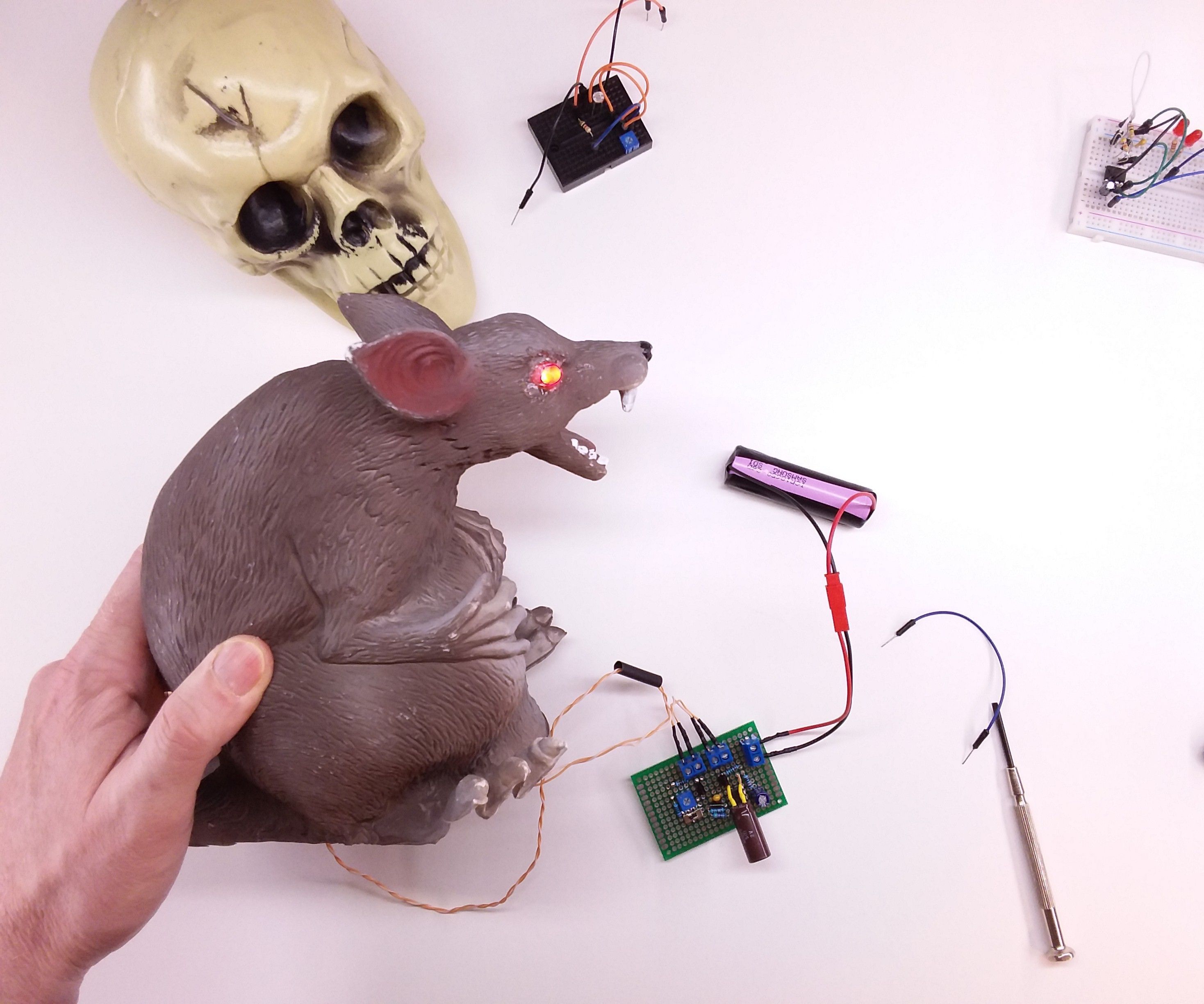 Spooky Fading LED Eyes