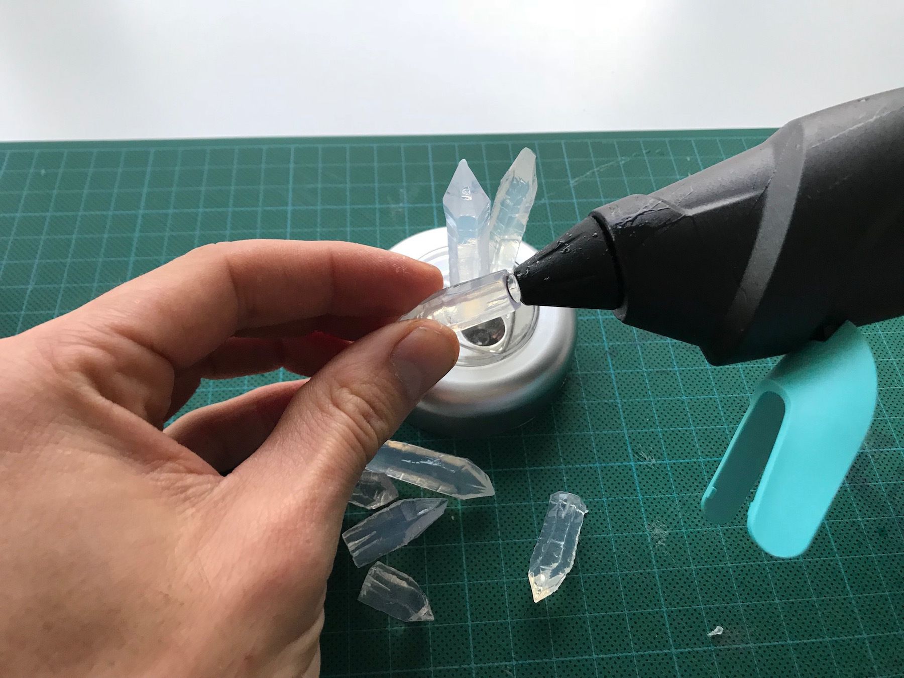 Simple HOT GLUE Crystal Sculpture With Light! ) 5 Steps (with