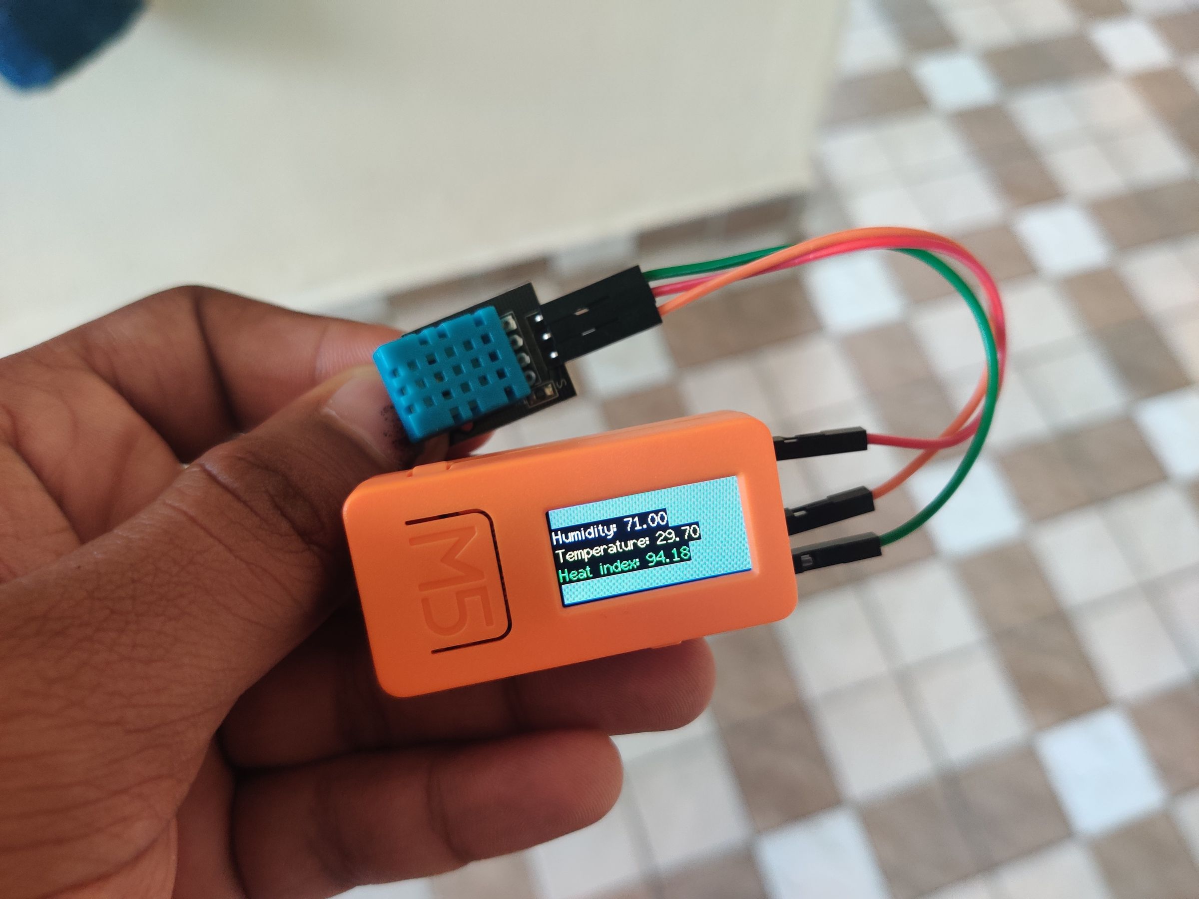 ESP32 Based M5Stack M5stick C Weather Monitor With DHT11 Monitor