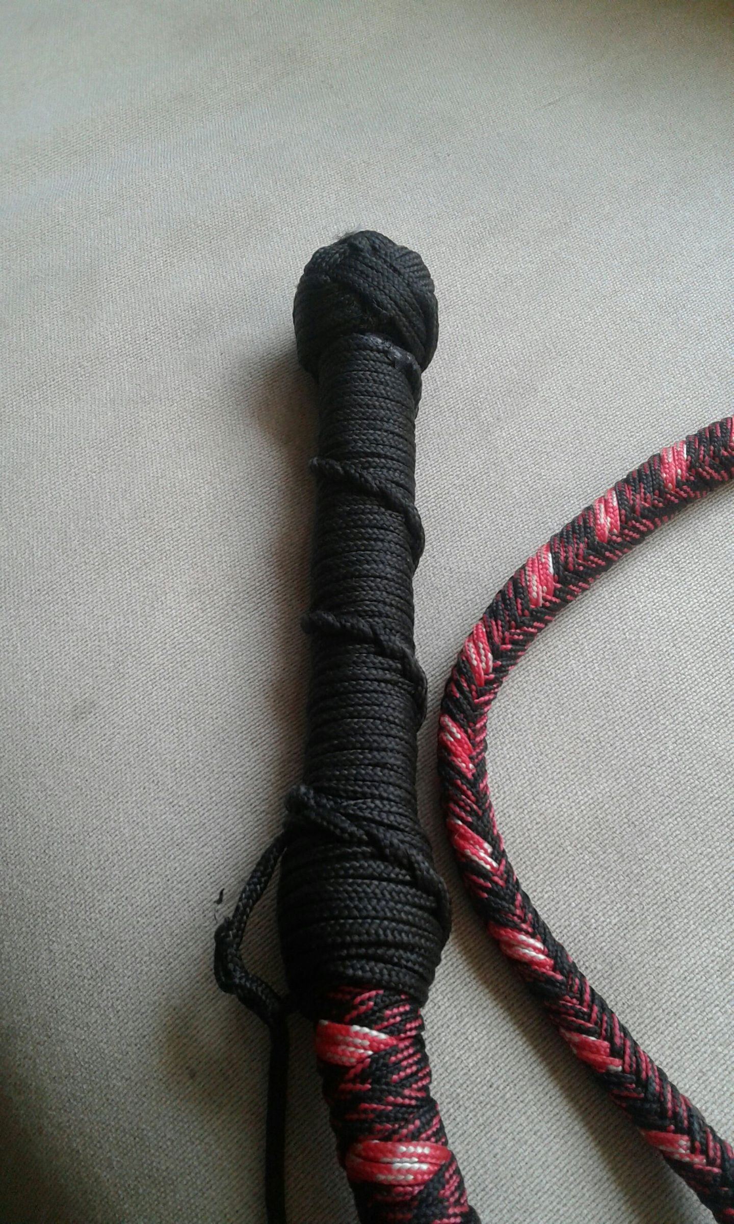 Paracord Handle Grip : 6 Steps - Instructables