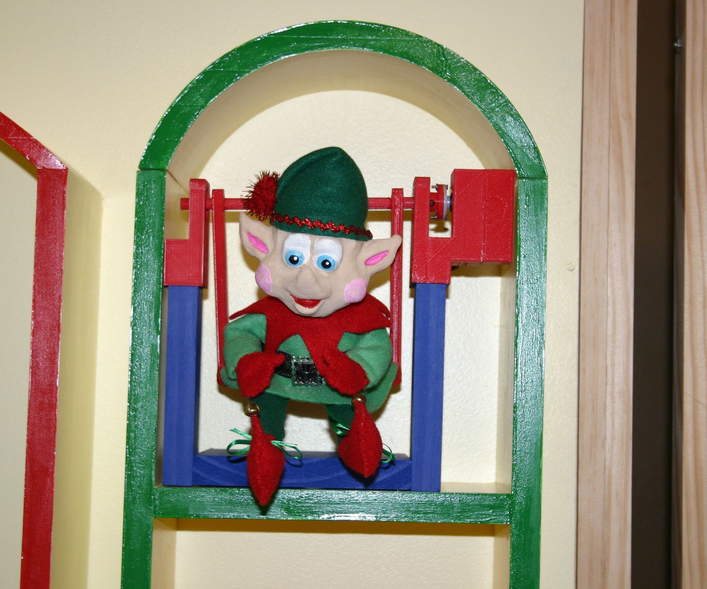 Swinging Elf, Santa's Shop 2016