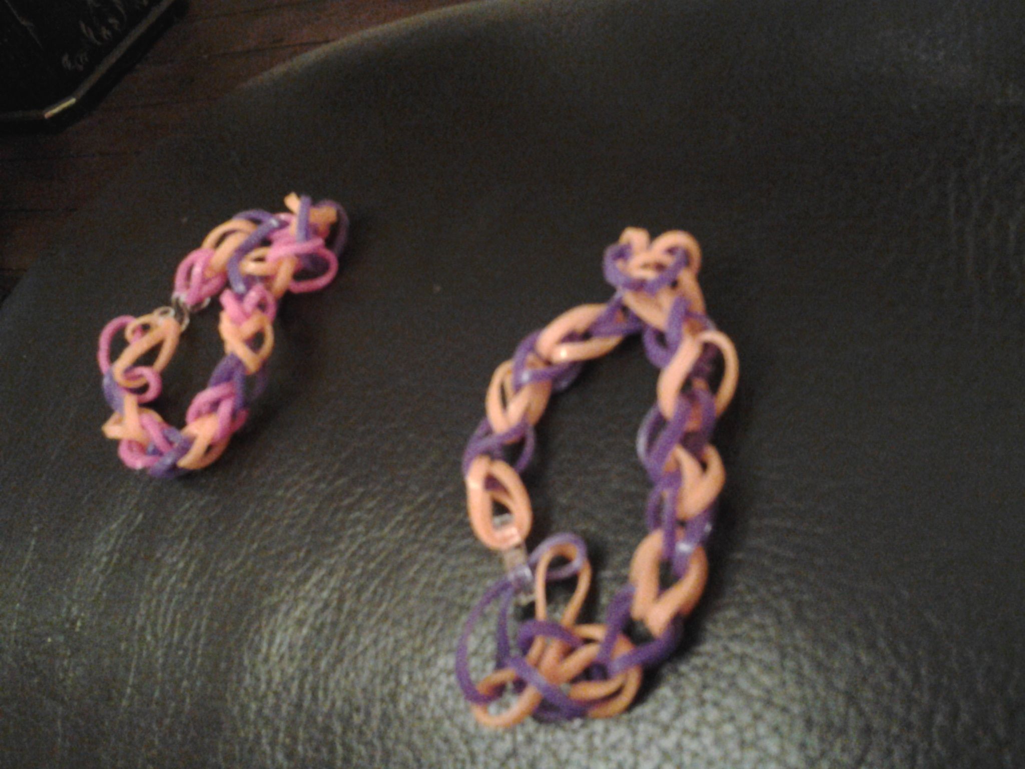 How to Make:single,rainbow Loom Braclets