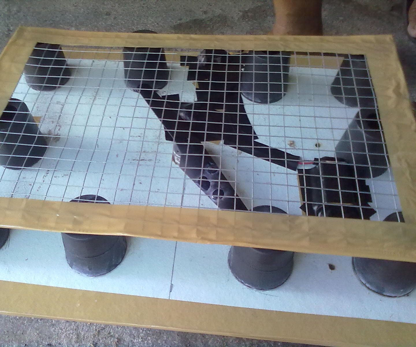 DIY Laptop Cooler (grill Like)