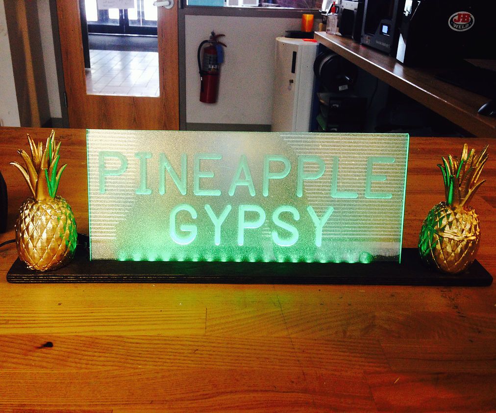 LED Pineapple Gypsy Sign and Stand