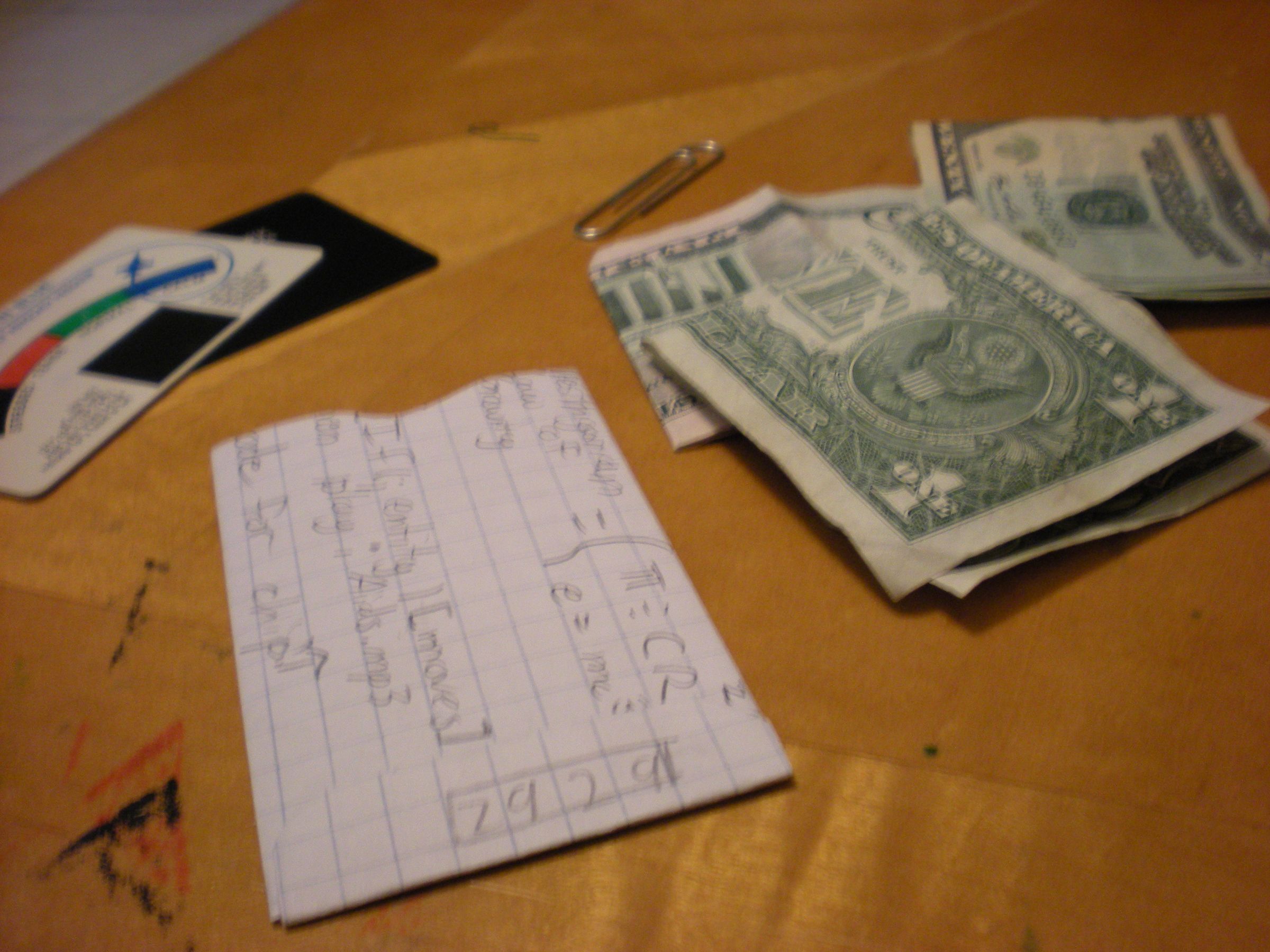 How to make a paper money clip