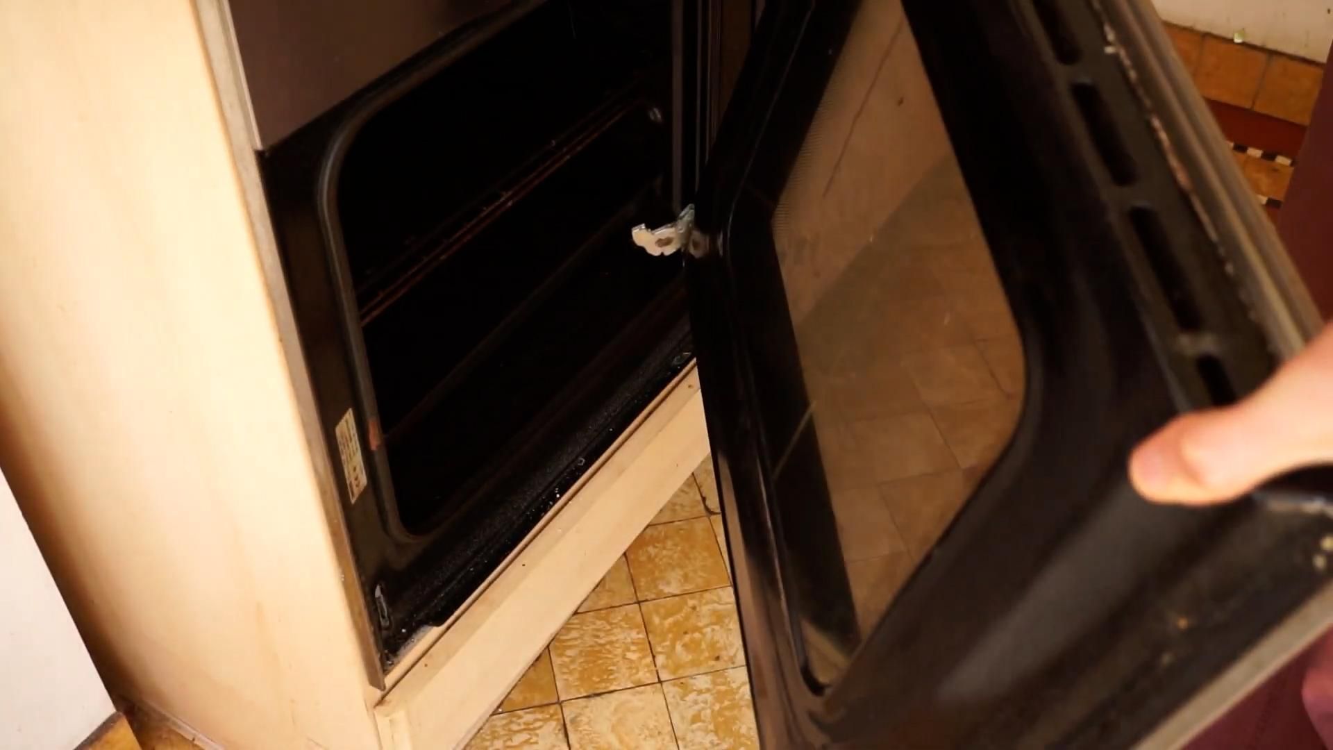 How to Clean an Oven Door (also Between the Glass) : 8 Steps (with ...