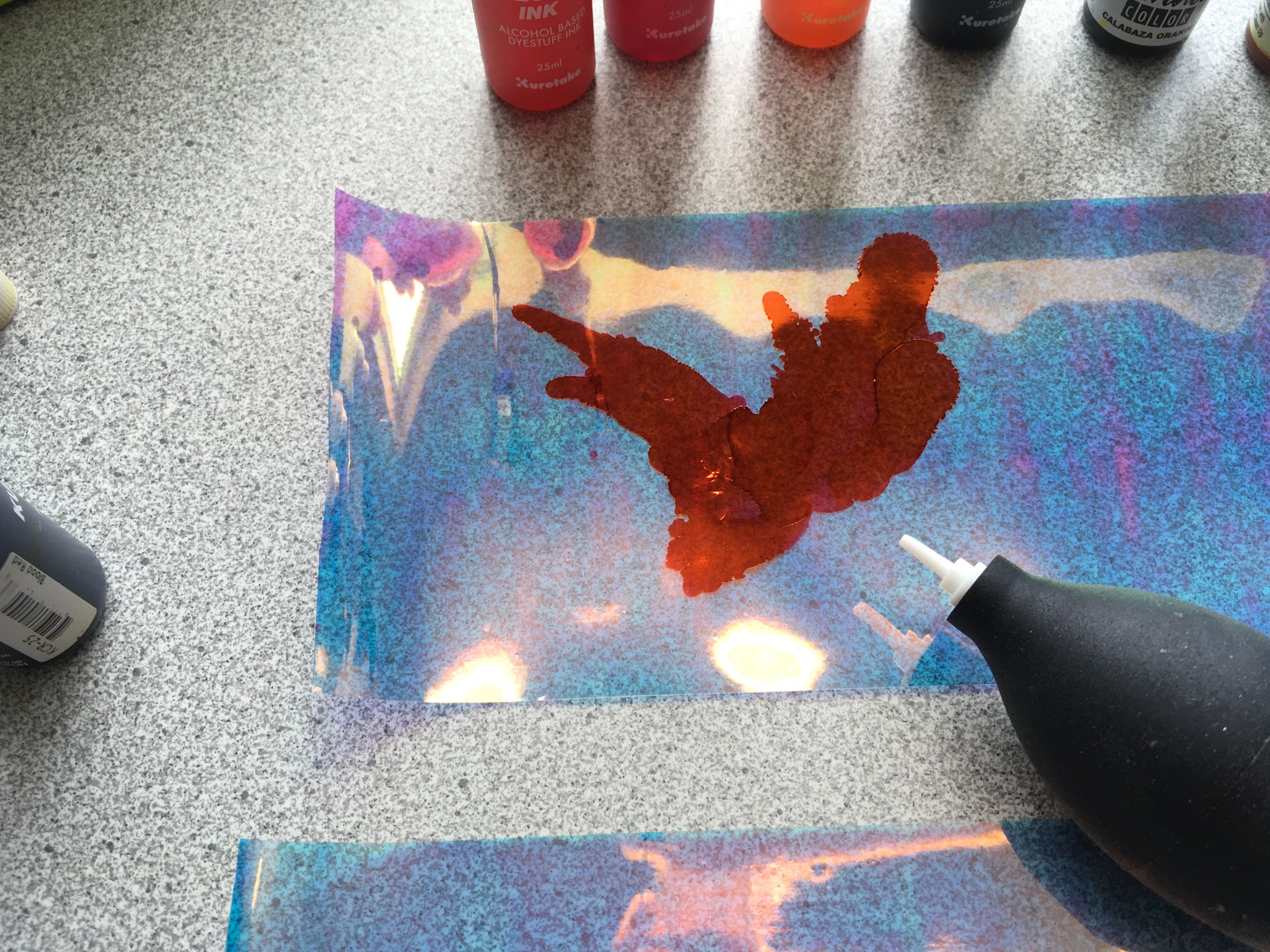 Alcohol Ink and Angelina Film GravityDefying Sculpture 6 Steps (with