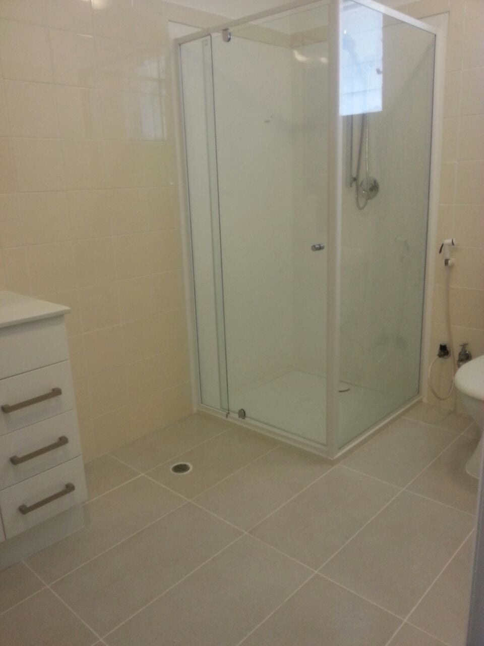 Vanity AND FINAL FIXING
