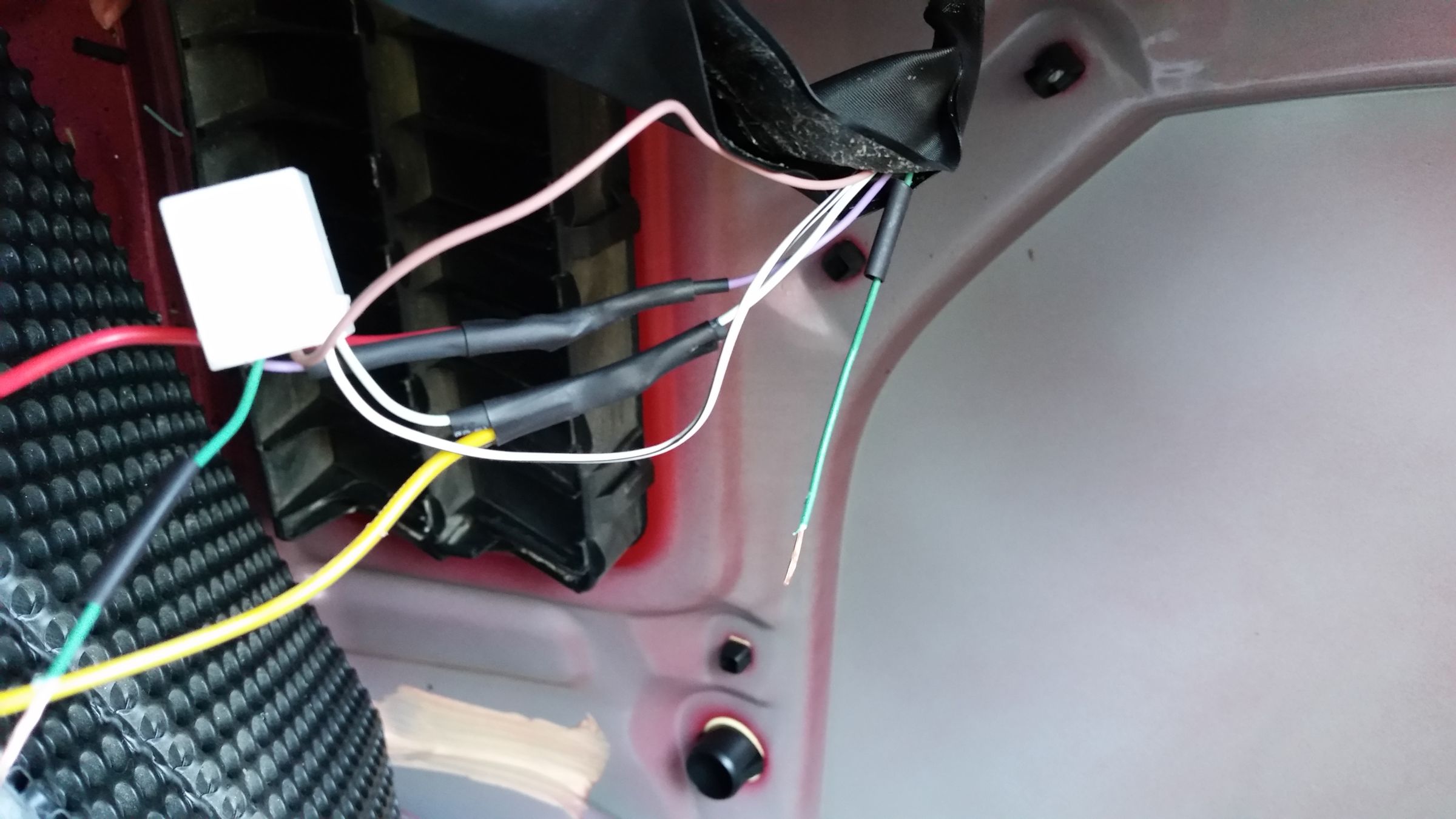 Easily Tap Trailer Lights Into Your Tail Lights : 6 Steps - Instructables