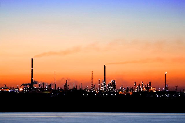 Why Is It Imperative Businesses Cut Down on Carbon Emissions?