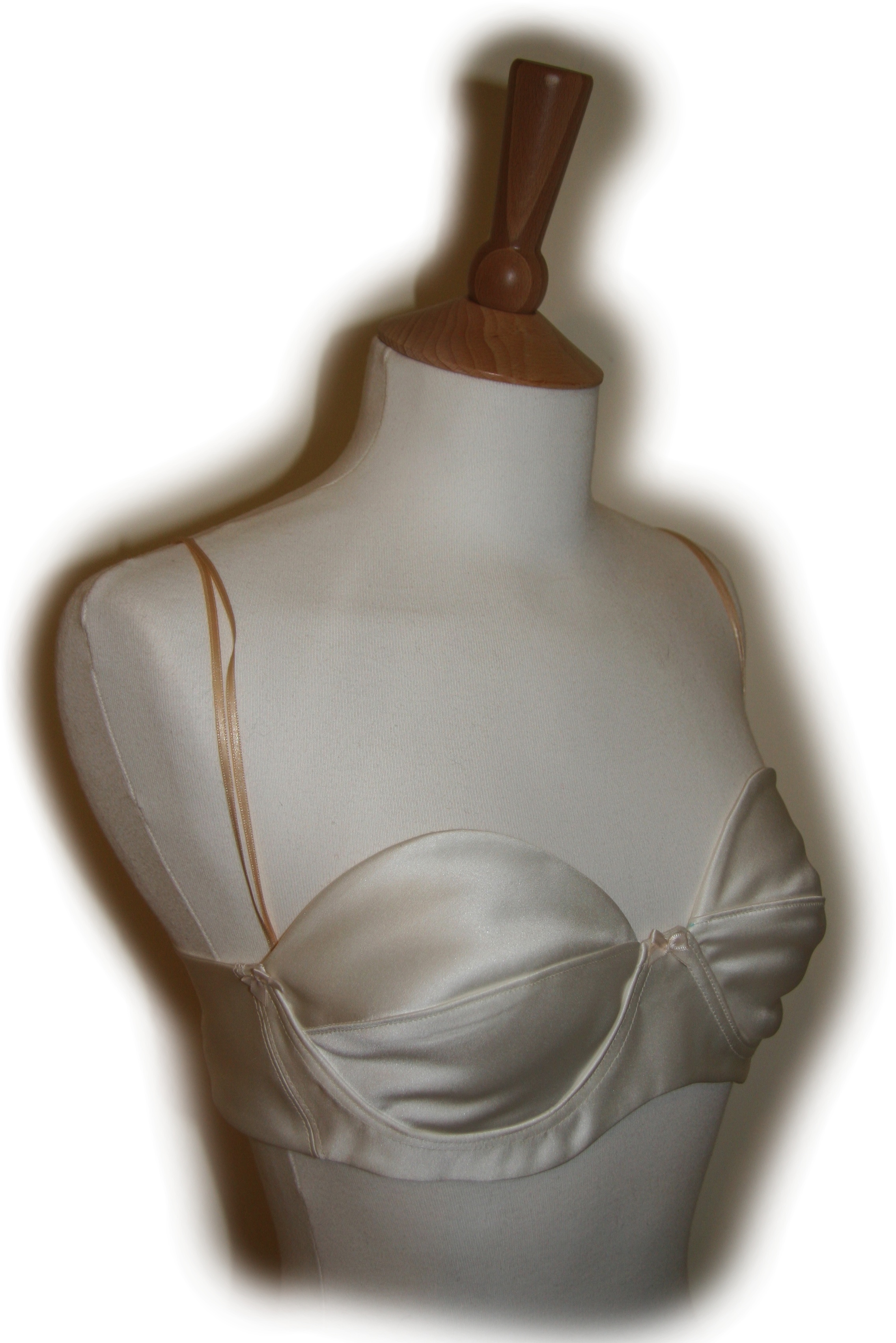 How to Make a Brassiere