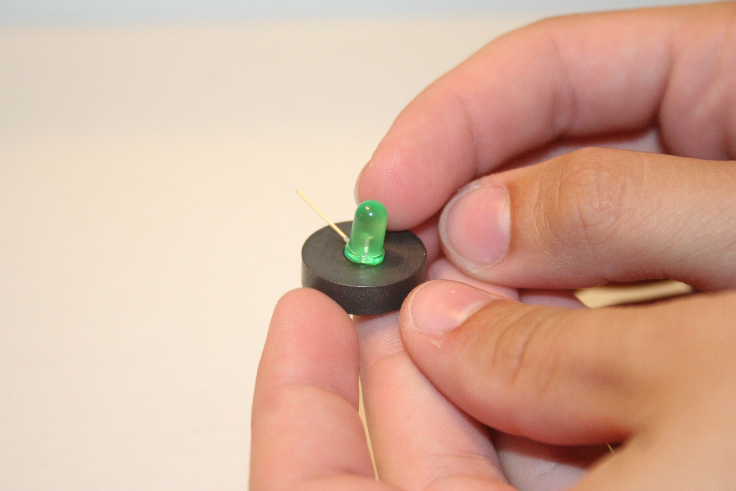 "Light Bulb" Simple and Easily Made 7 Steps (with Pictures
