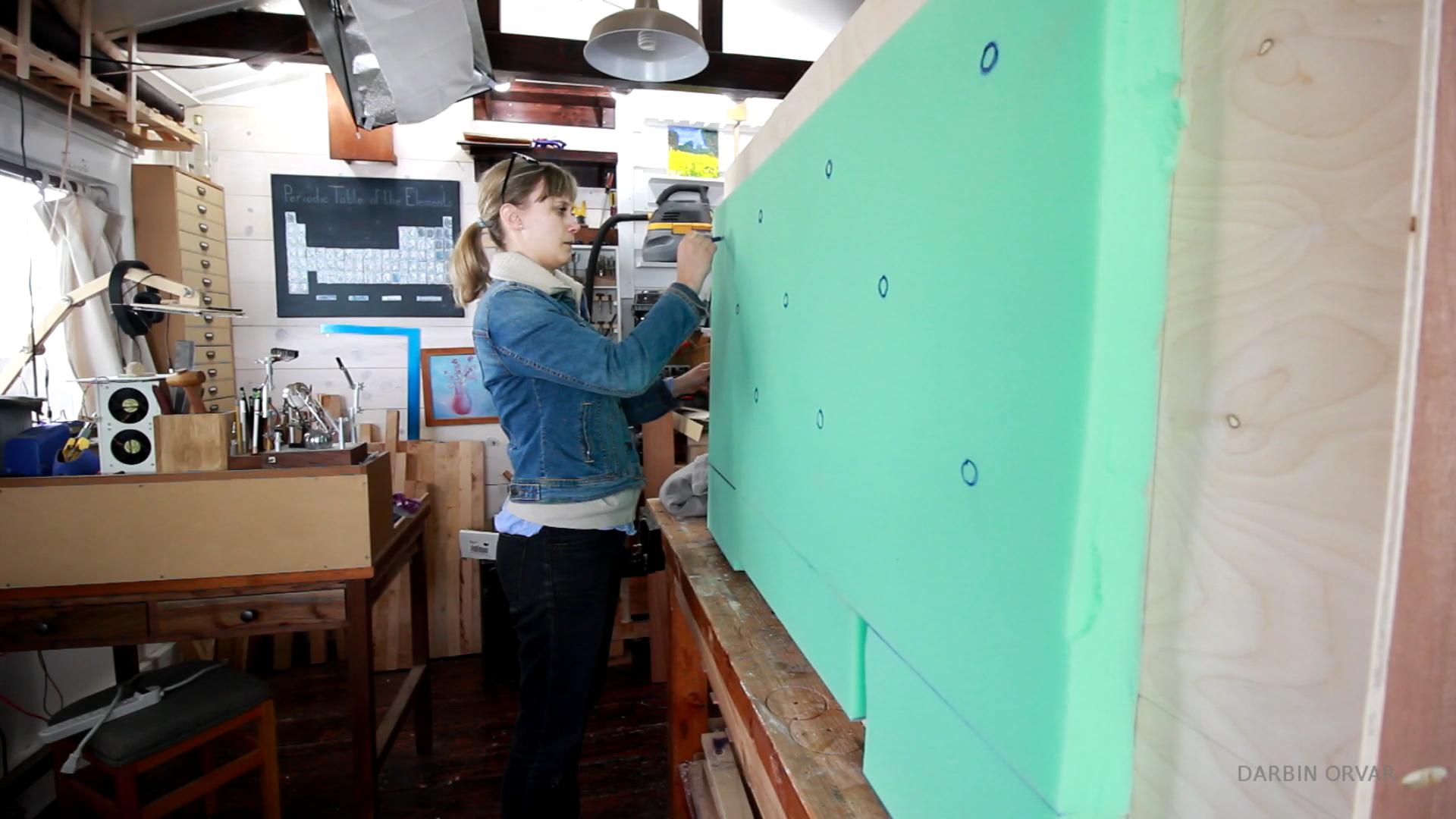 DIY Upholstered Queen Sized Headboard W/ Linen & Mahogany 12 Steps