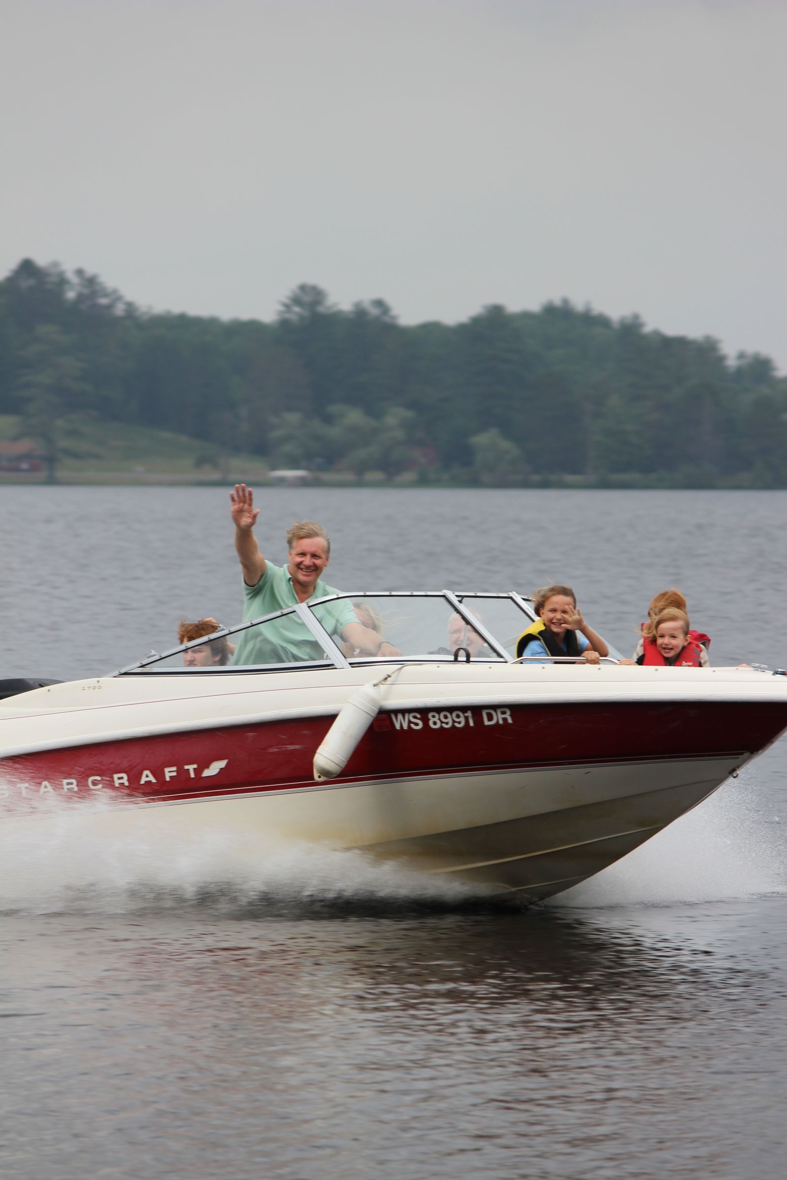 How to Barefoot Waterski 8 Steps (with Pictures) Instructables