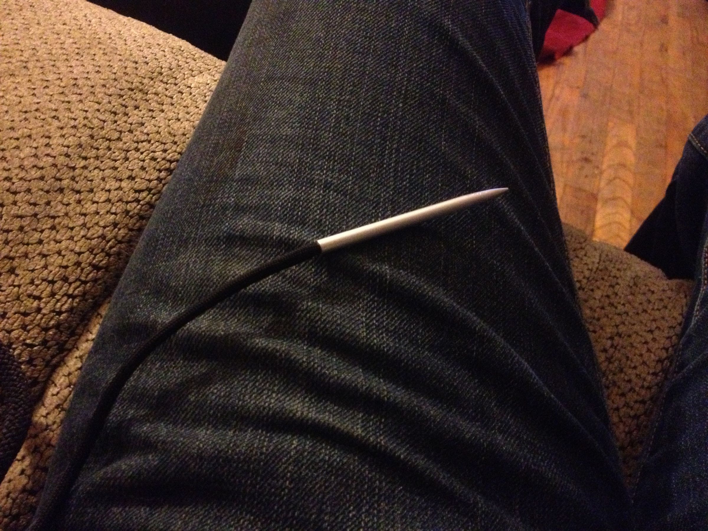 How To Thread A Paracord Stitching Needle