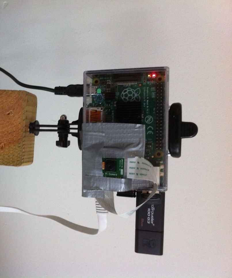 Timelaps a Dinosaur Egg With Raspberry Pi!