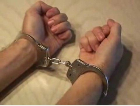 How to Escape From Handcuffs