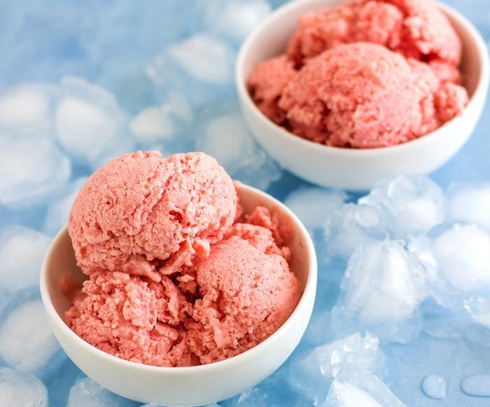 Strawberry Banana Frozen Yogurt