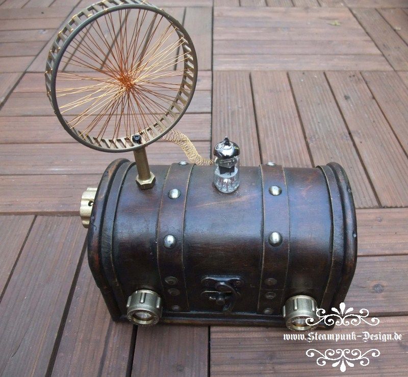 Tube Radio in Steampunk Design