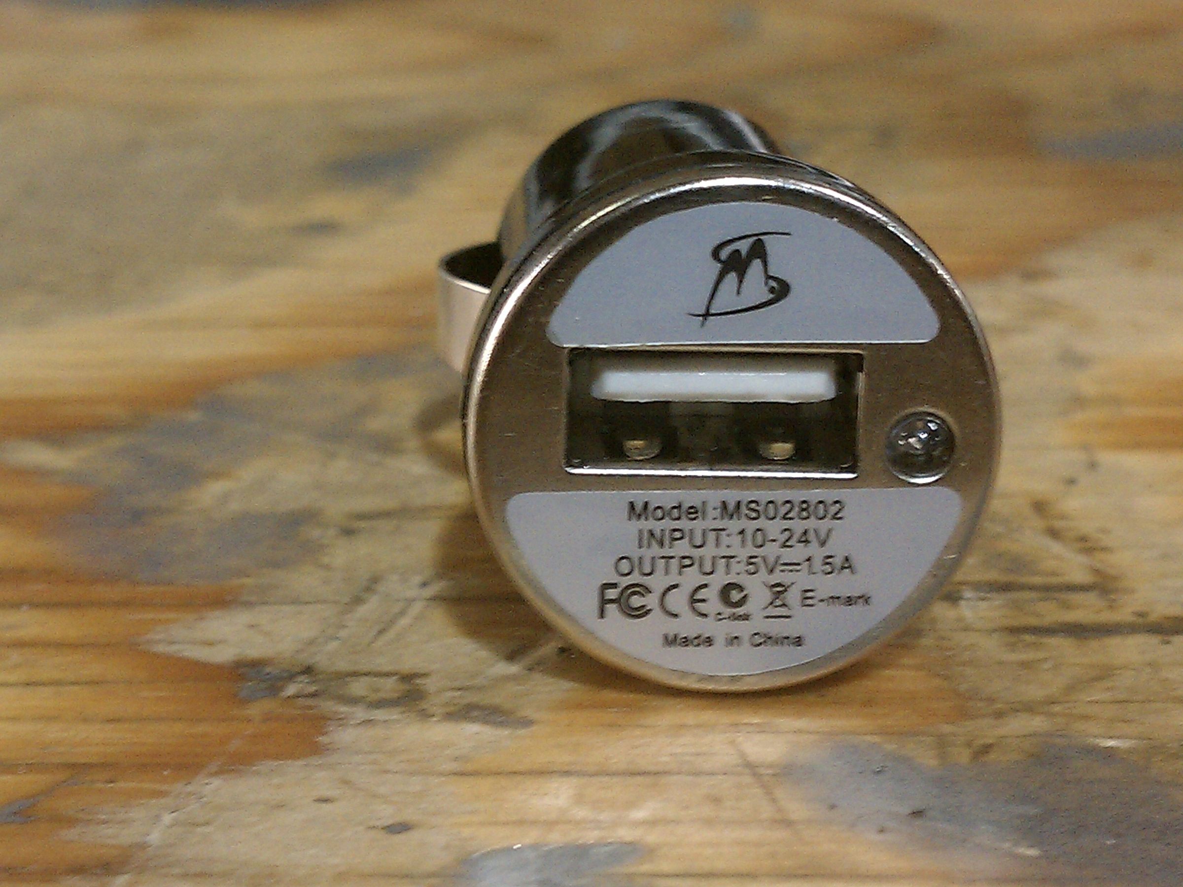 Cheap and Simple USB Car Fast-charger Mod