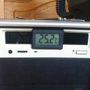 Computer case thermometer