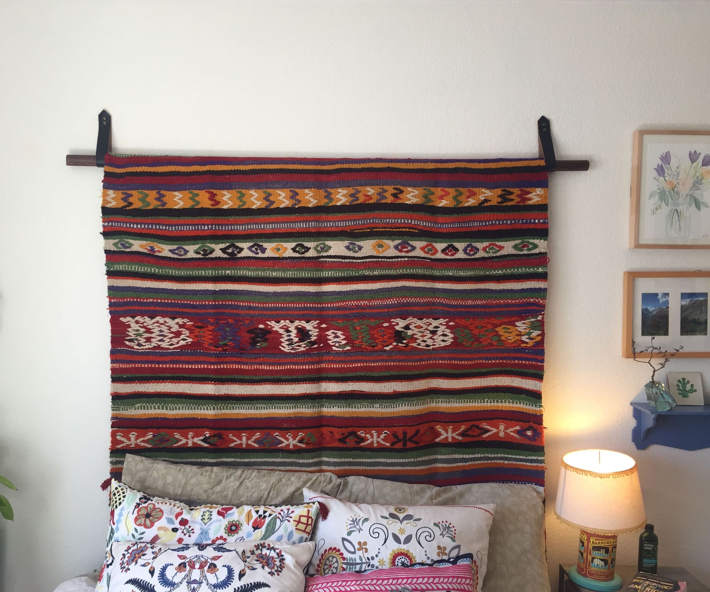 How to Hang a Rug With a Leather Belt
