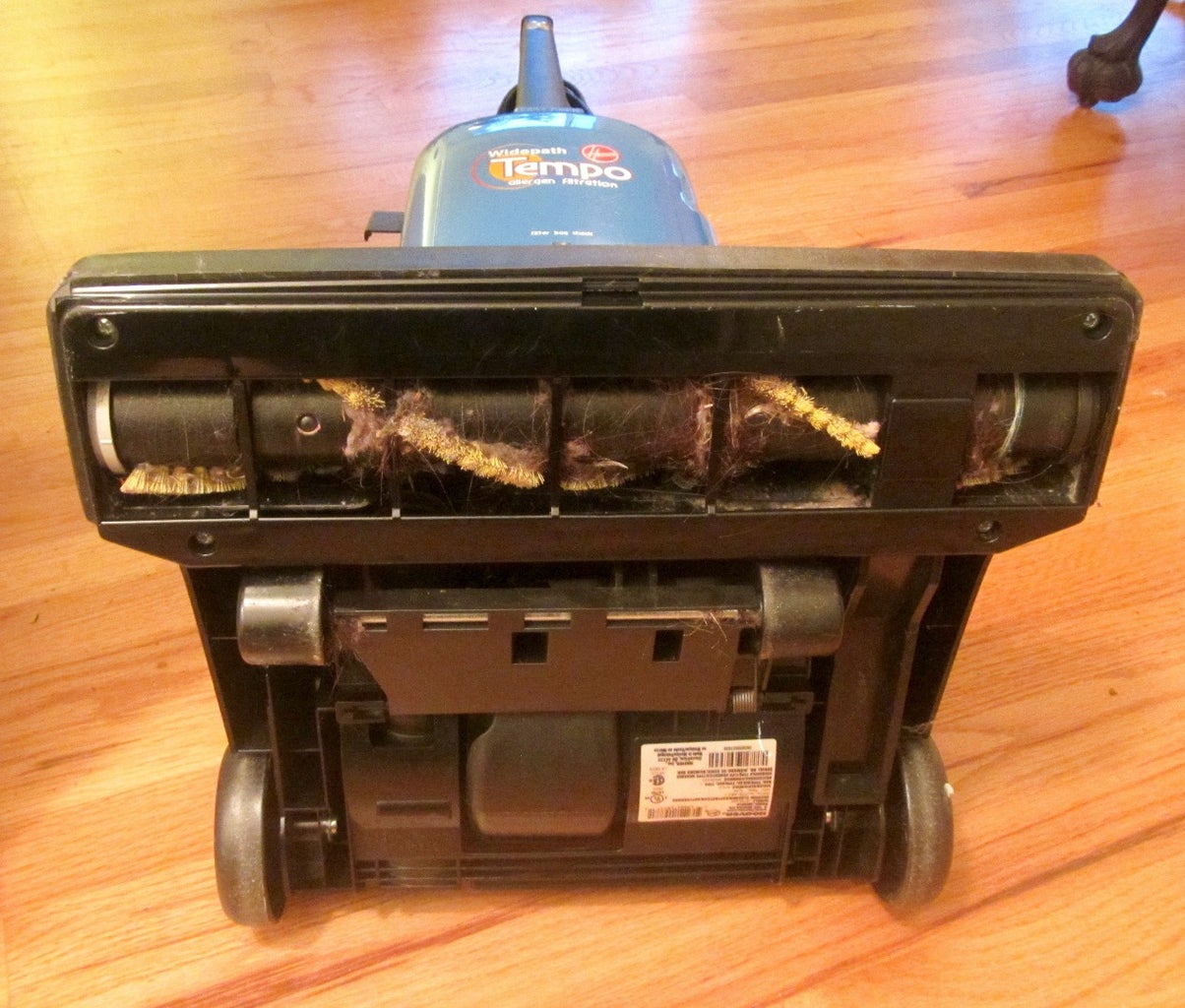 How to Clean Vacuum Brush Roll: Easy Steps for Peak Performance