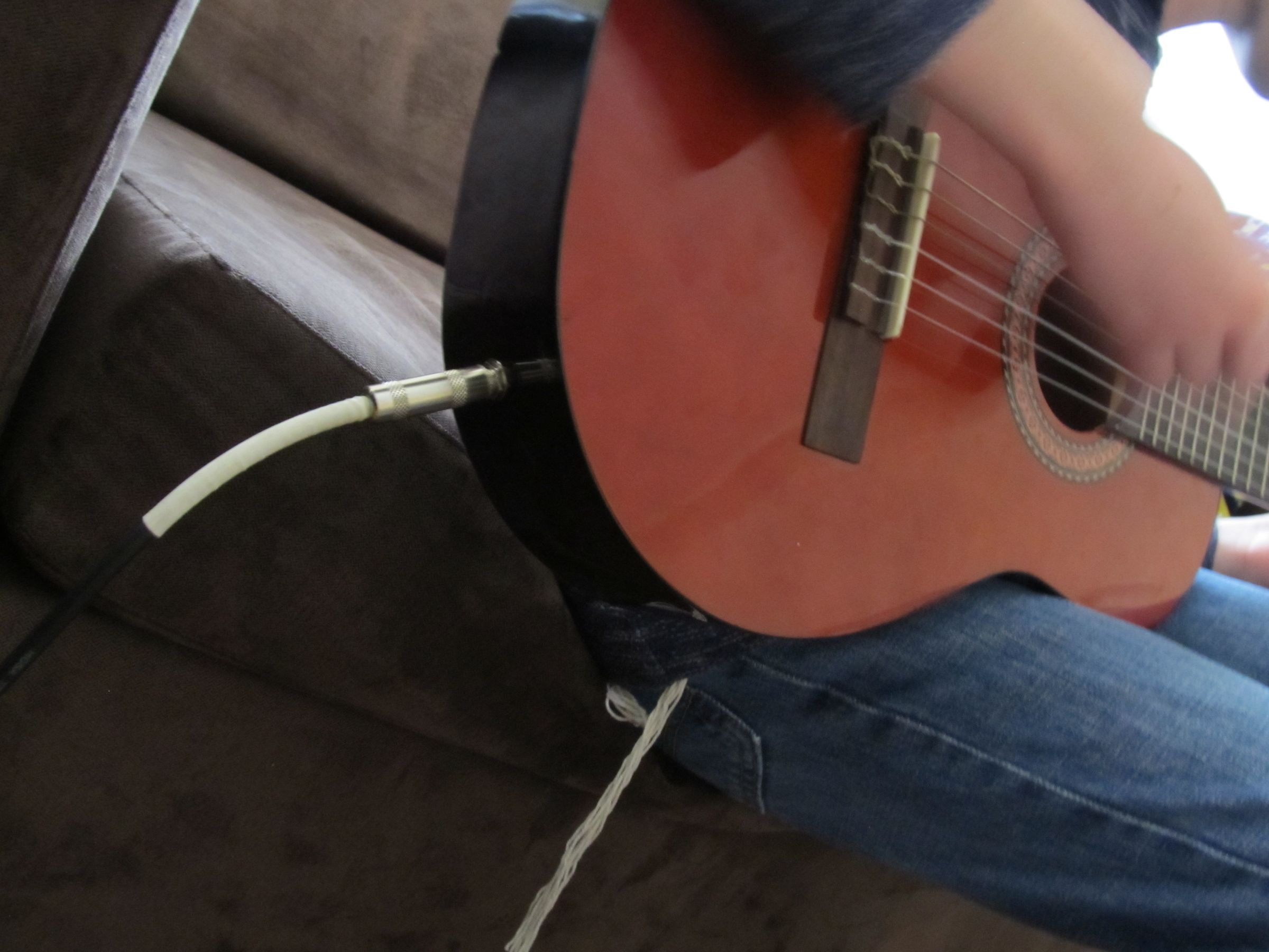 Piezoelectric Pickup for an Acoustic Guitar 4 Steps (with Pictures