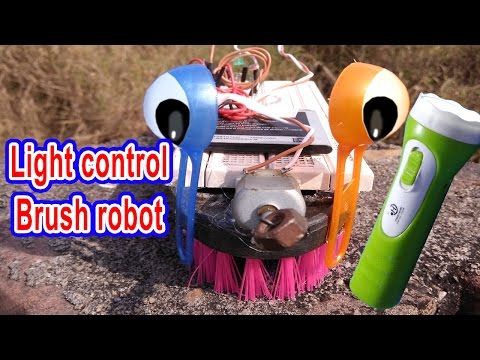 Light Control Brush Robot