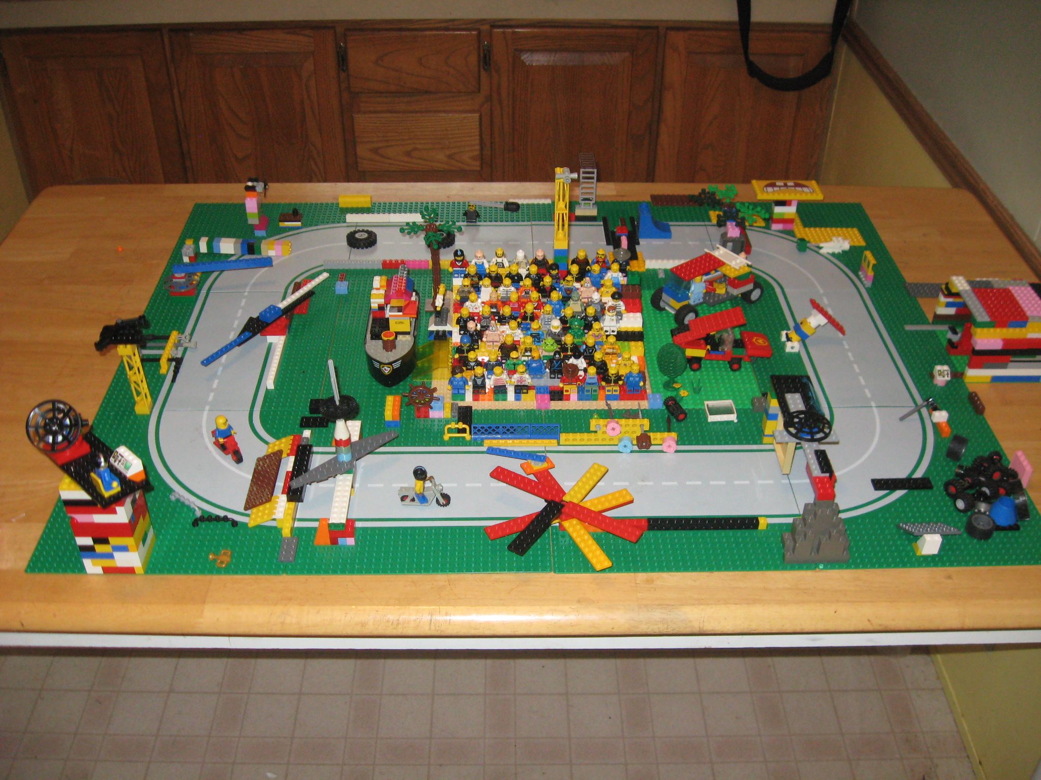 Lego Motocross - Wipeout Style!