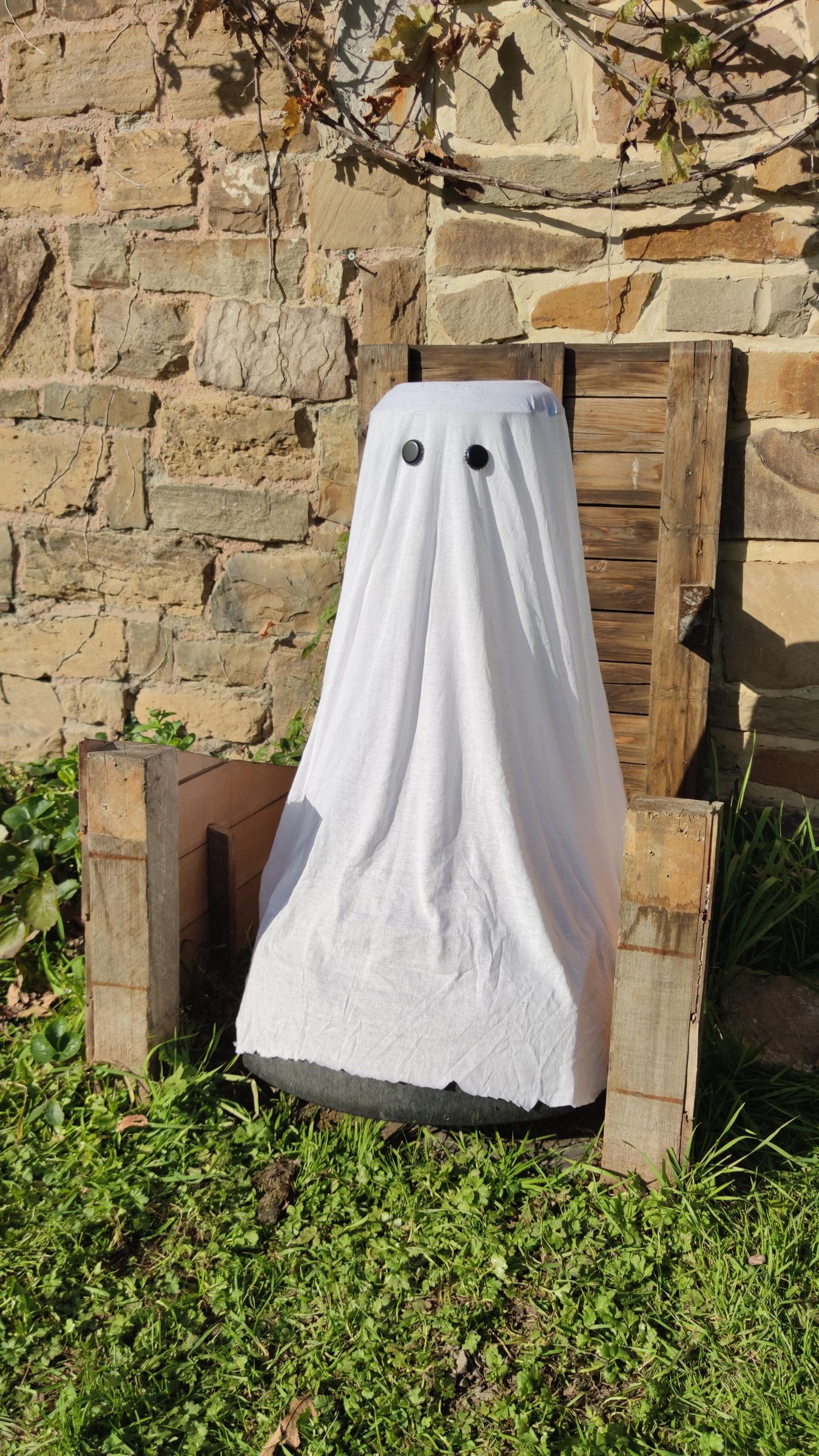 Automatic Ghost (from Robot Lawn Mower) 4 Steps Instructables
