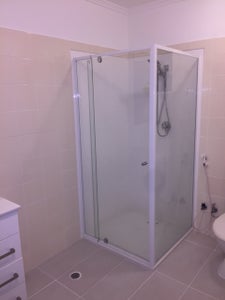 SHOWER AND SCREEN FIXING
