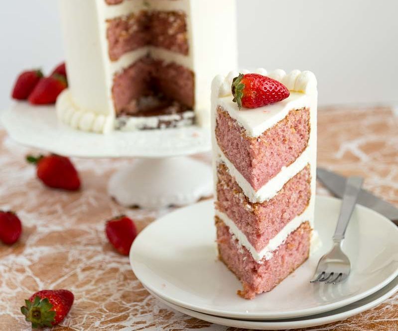 Moist Strawberry Cake With Velvet American Buttercream