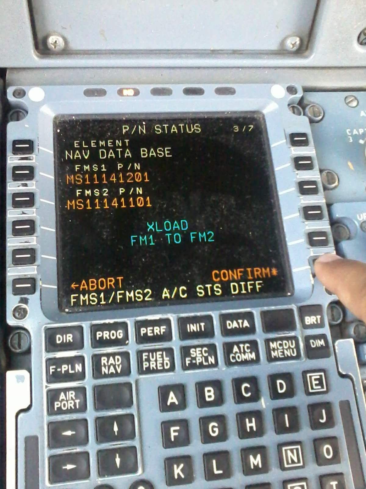 A320 NAV Database Update 4 Steps (with Pictures) Instructables