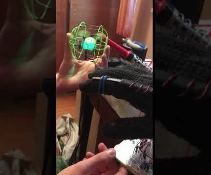 Quadcopter Hacked to Be Controlled by Hand