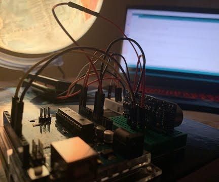 UltrasonicSensor | Arduino UNO | LCD