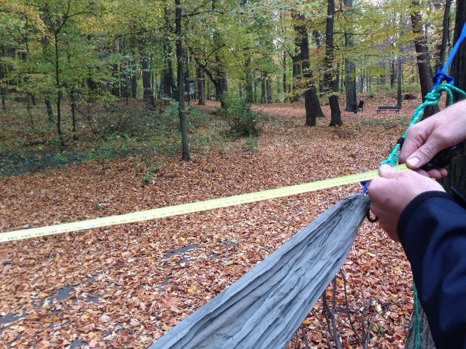 Simple Mosquito Netting for a Hammock. 4 Steps (with Pictures