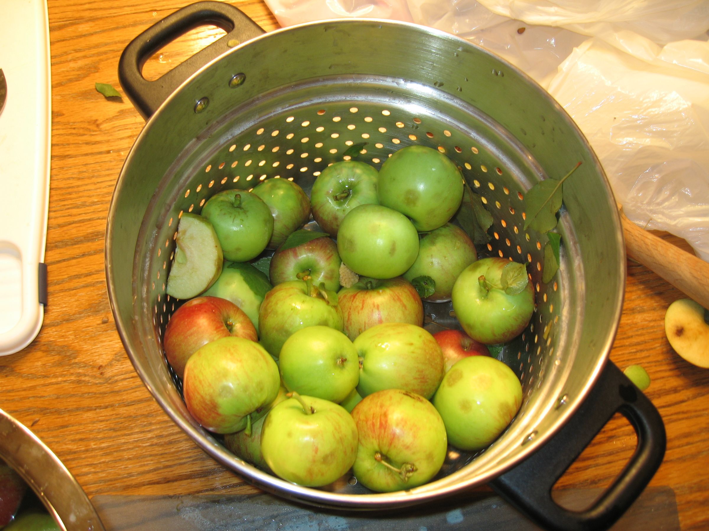 How to Make Homemade Applesauce With a Food Mill 5 Steps Instructables