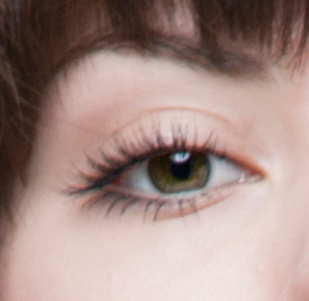 Beginning Photoshop - Adding NATURAL Contrast and Color to Eyes