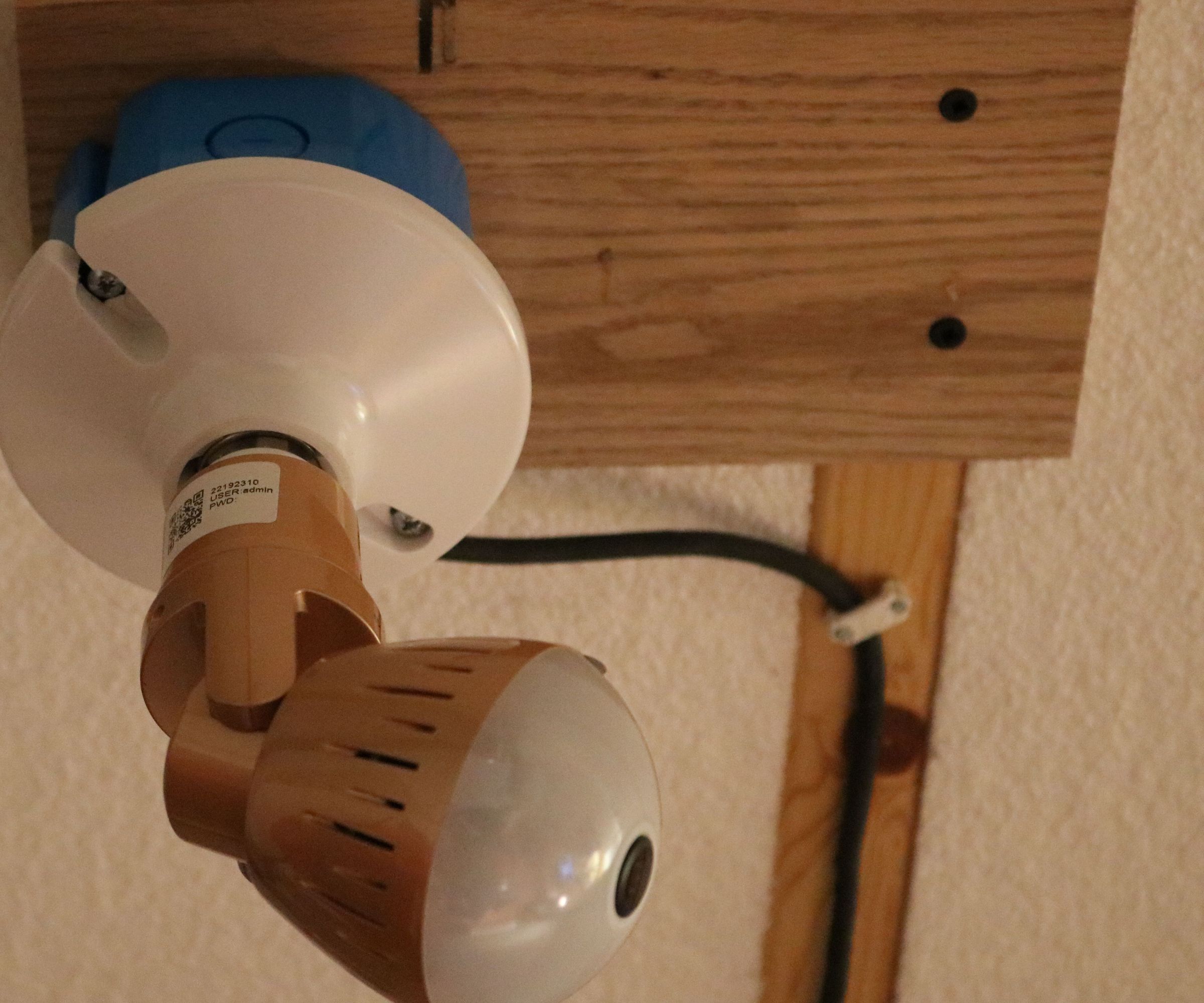 Light Bulb Security Mount