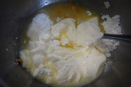 Make the Frosted Cream Topping