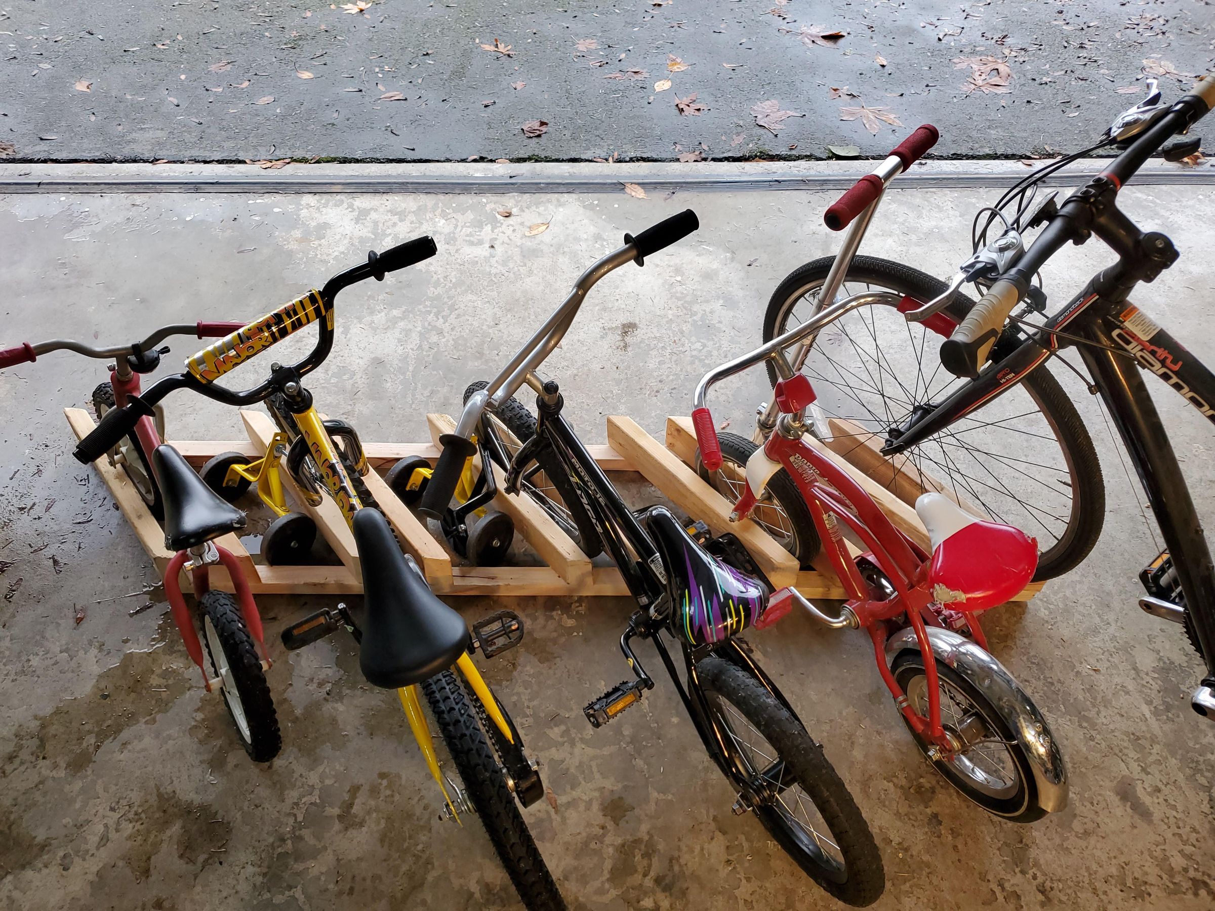 Building Rear Rack Bicycle Simple DIY Bike Rack (1 Hour Build From 2 X 4 Lumber) (with Pictures ...
