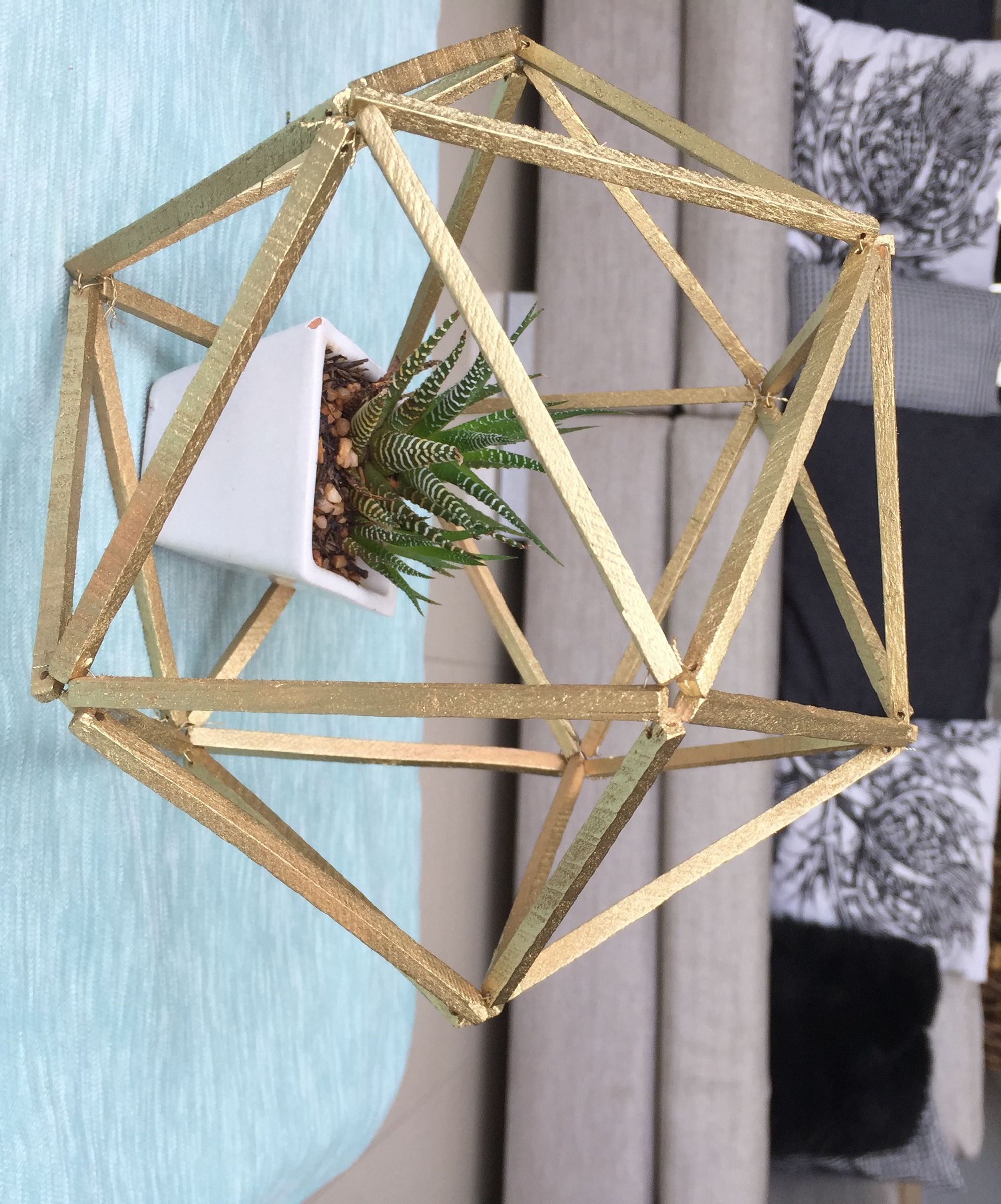 Polygon Pot Decoration