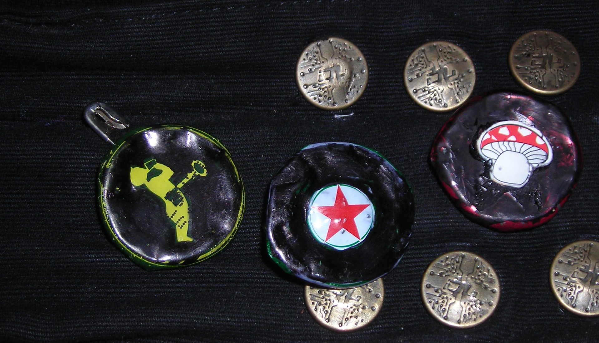 Bootle Cap (& Can Ring) DIY Pin