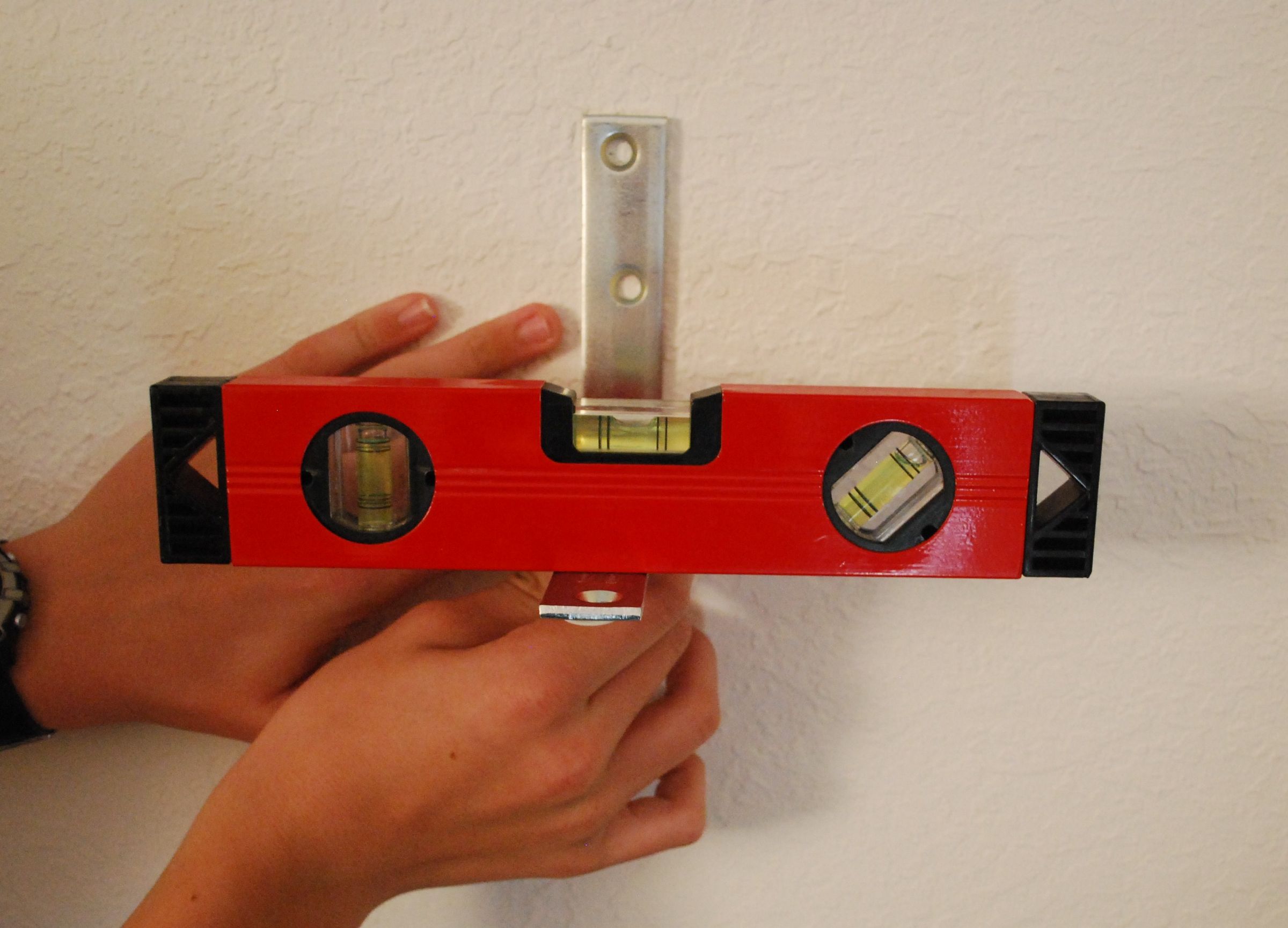 How to Make an Invisible Bookshelf (Without Ruining a Book!) 9 Steps