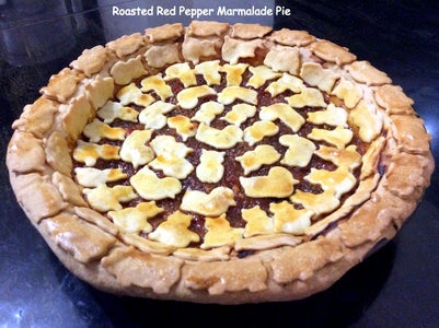 Roasted Pepper Marmalade Pie With Decorative Crust