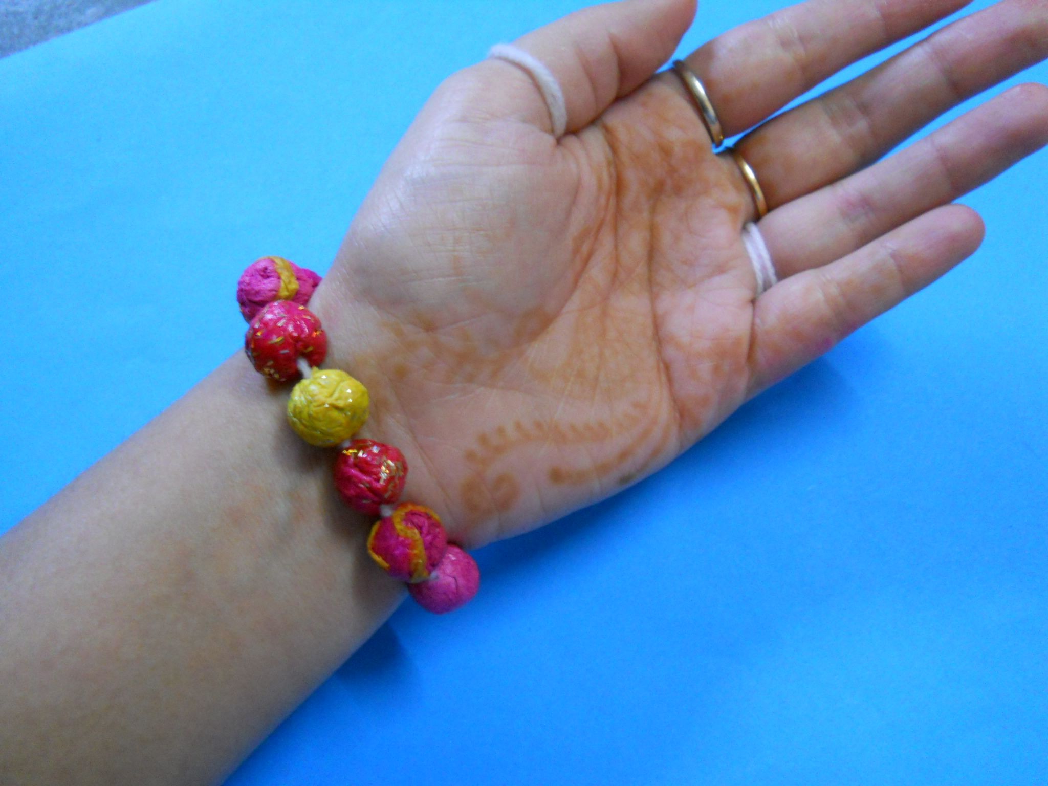 Crepe Paper Beads Bracelet