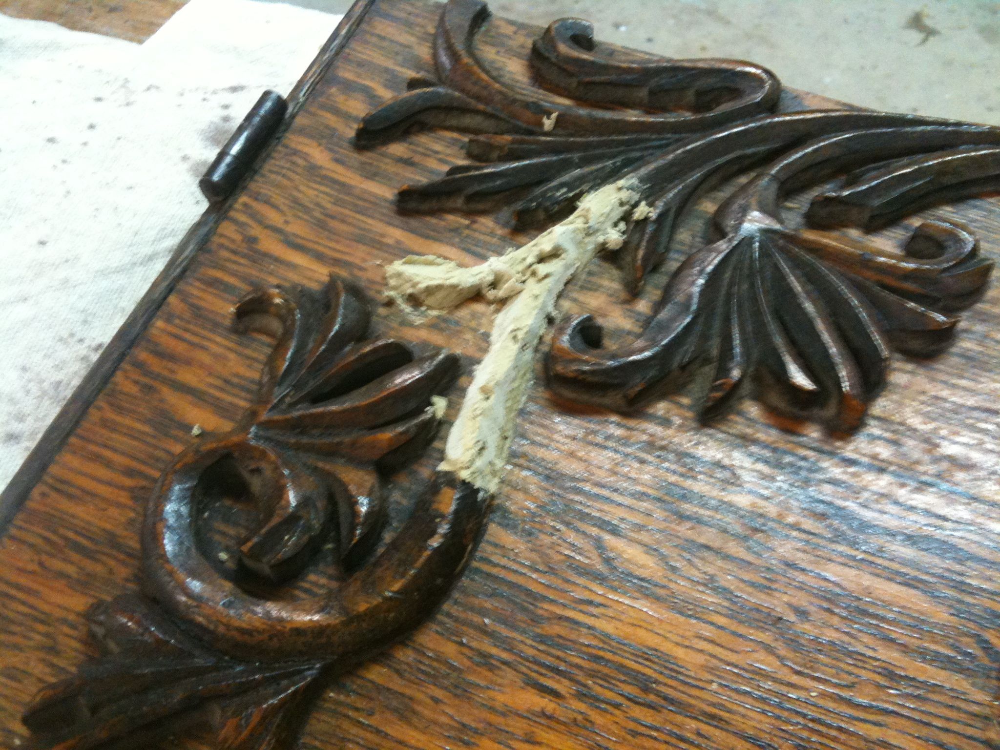 Antique Furniture Gingerbread Trim Repair With Wood Filler