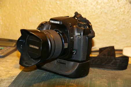 Pentax K10D Battery Grip to Samsung GX10